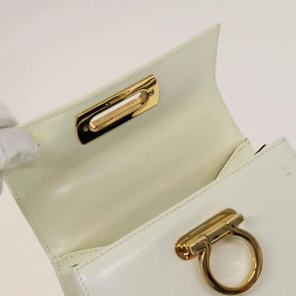 Salvatore Ferragamo Gancini Hand Bag Leather 2way White Gold Auth 134575 - Picture 10 of 16